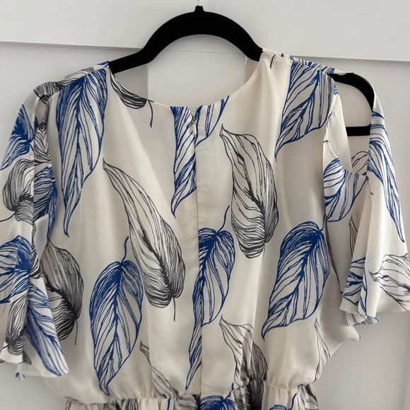 Reiss Cream and Blue Leaf Print Midi Dress with cold shoulders - Picture 4 of 5